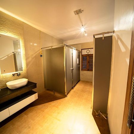 Pokhara Backpackers Hostel ภายนอก รูปภาพ